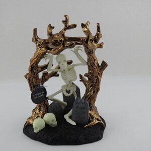 NIB NEW Dancing Skeleton Halloween 2024 3-Wick Candle Holder Bath & Body Works